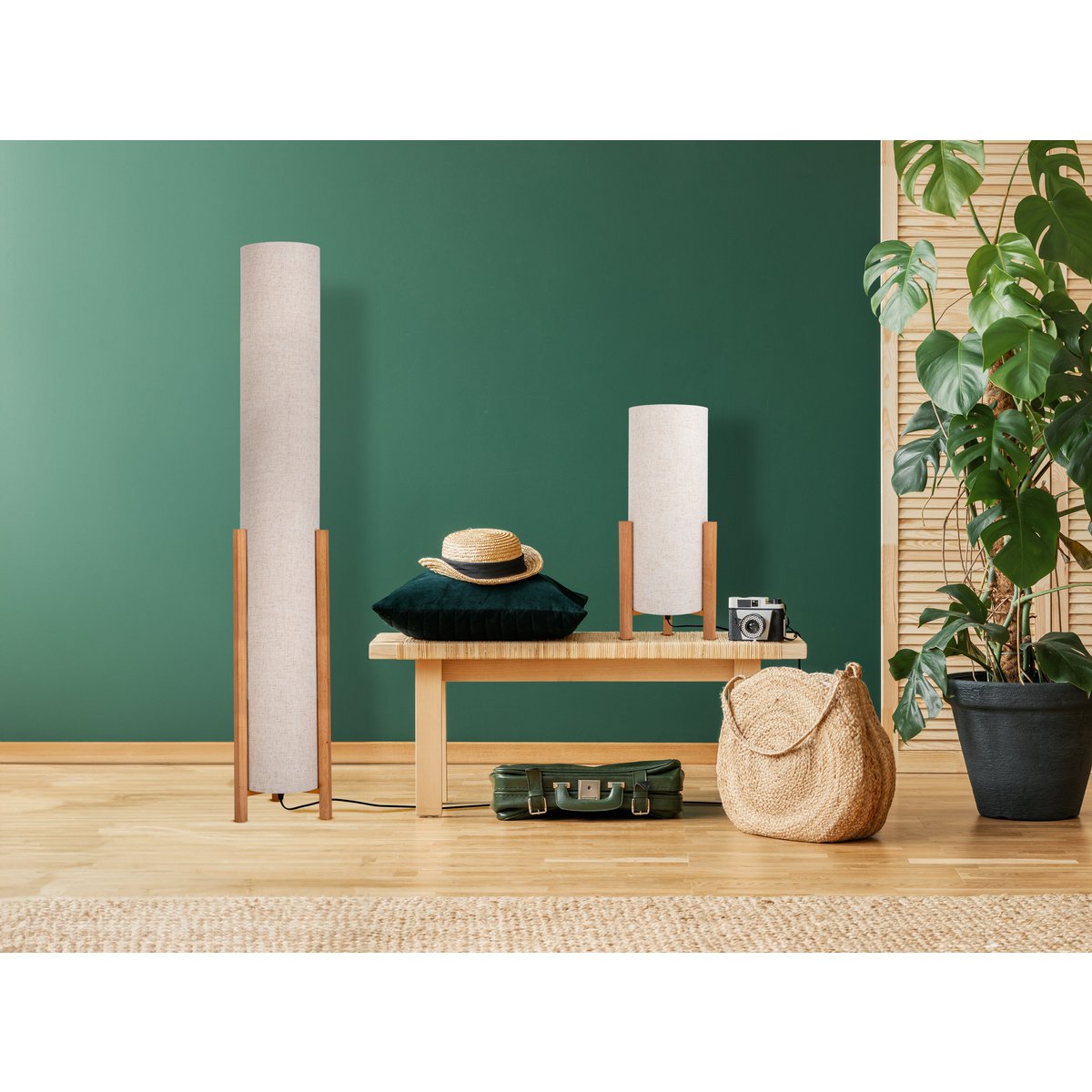 Lampada da tavolo Matilda | Design classico | Legno e tessuto | Attacco E27 | Aspetto naturale | 110 cm di altezza