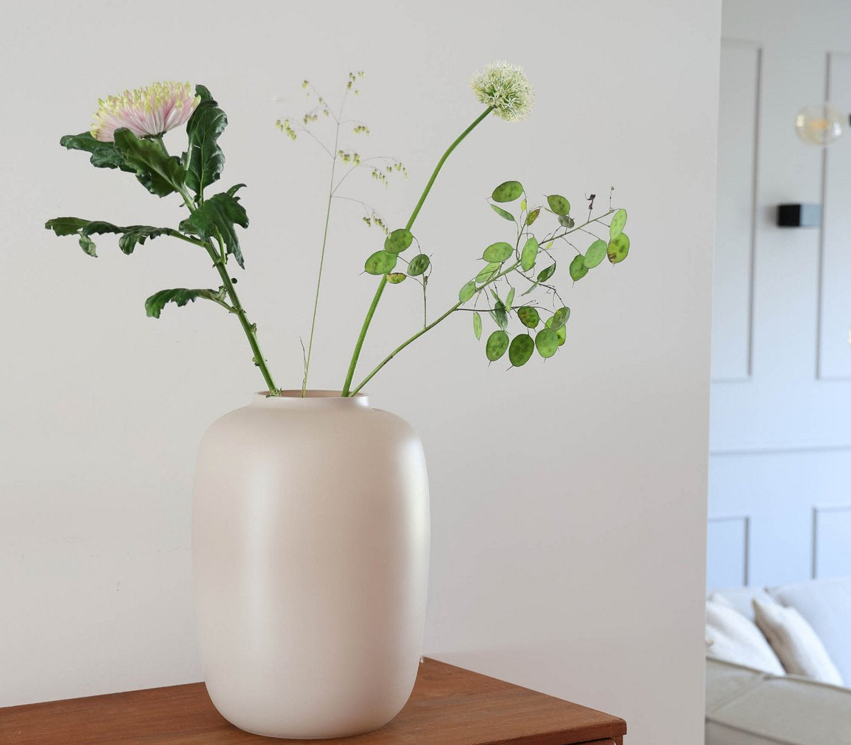 Artic Matte Ivory Vaas – Luxe Glasvaas in Ivory – Verfijnde Elegantie voor je Interieur