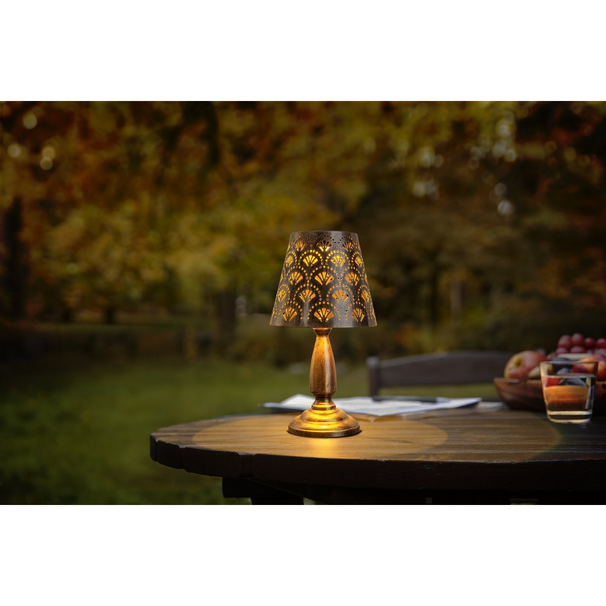 LED Zonne-energie Tafellamp Elsa – Metalen buitenlamp in Altmessing voor tuin, terras en balkon, energiezuinig