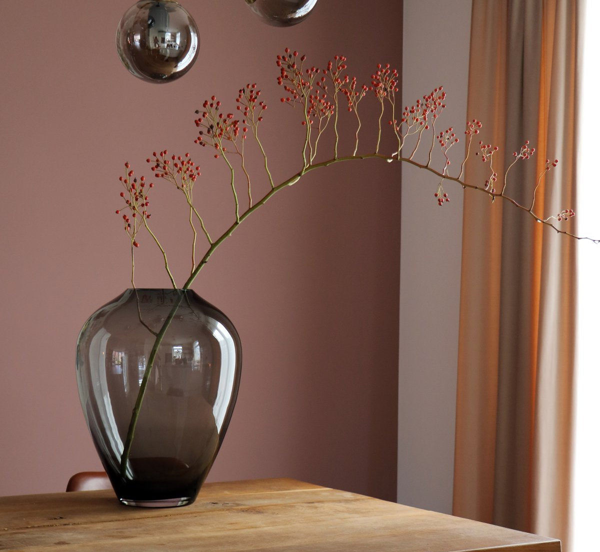 Kander Grey mondgeblazen glazen vaas antraciet | hoogwaardige decoratieve vaas met geslepen rand | Vase The World