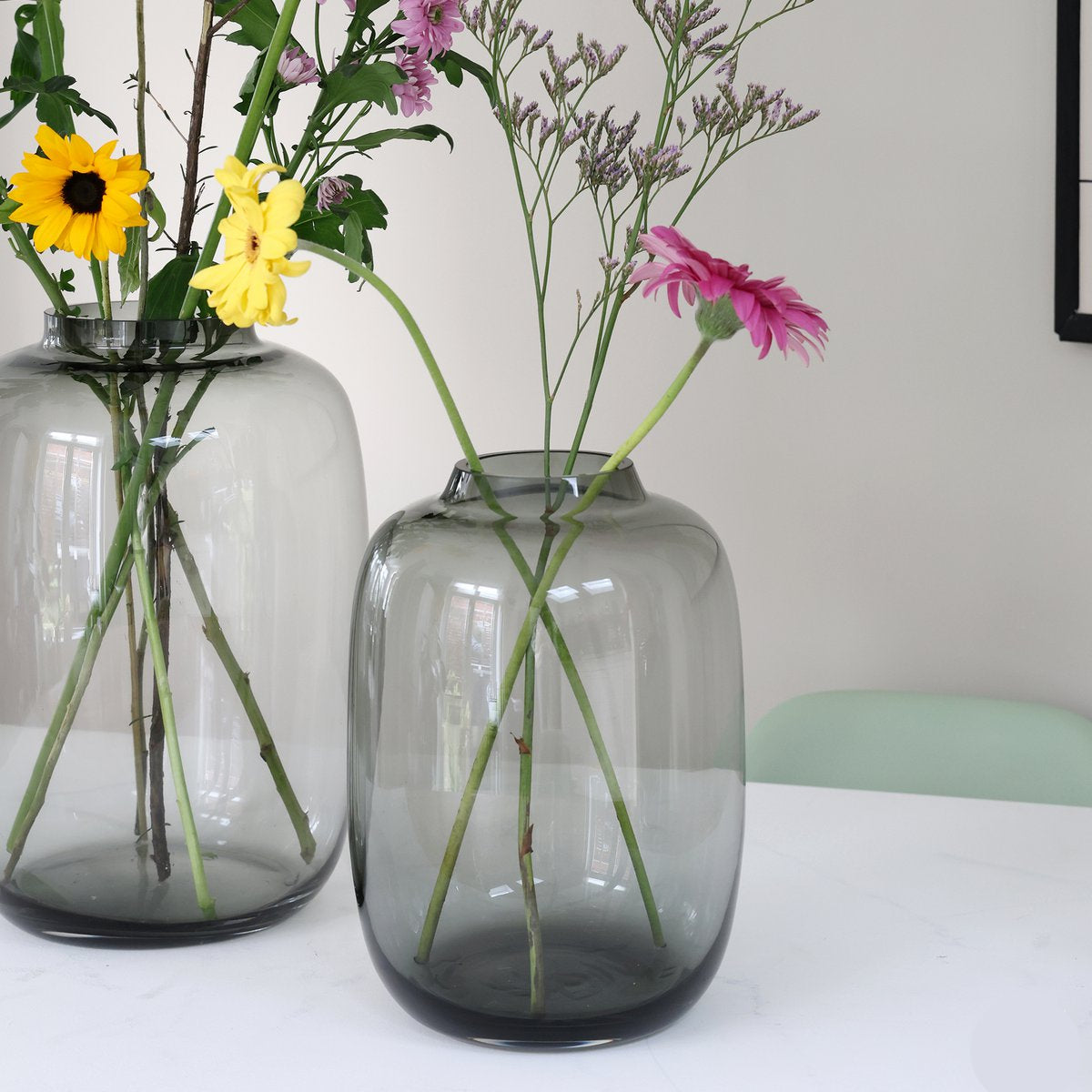 Kara Grey vaas glas modern grijs verschillende maten Ø17-32,5 cm stijlvolle bloemenvaas voor binnen