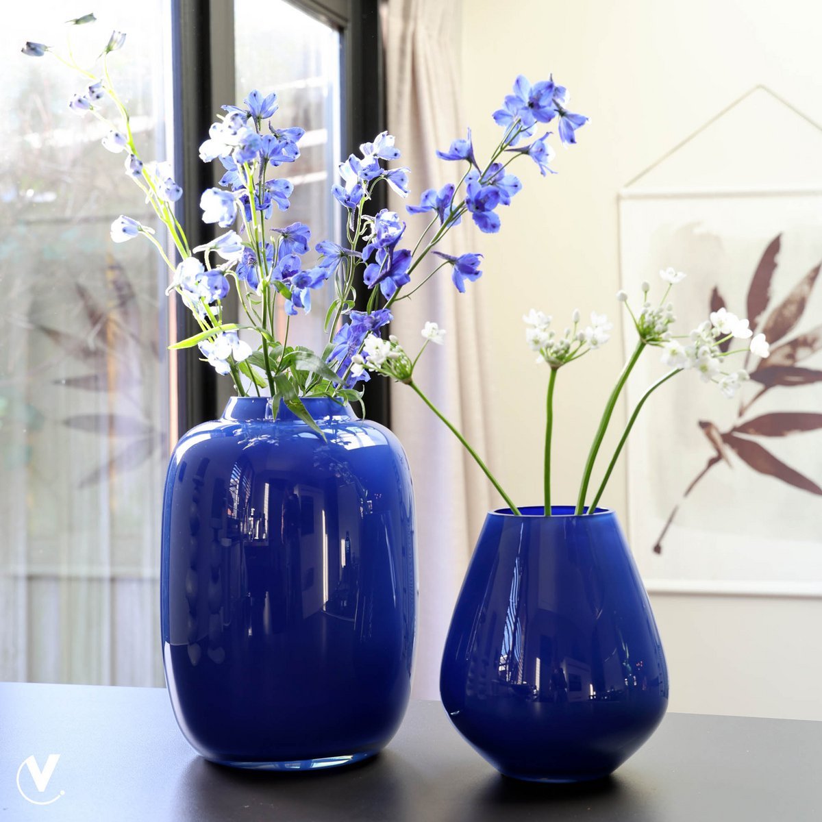 Artic bright blue vaas van glas – stijlvolle blauwe designvaas Ø21 x H29 cm – mondgeblazen interieurdecoratie – Vase The World