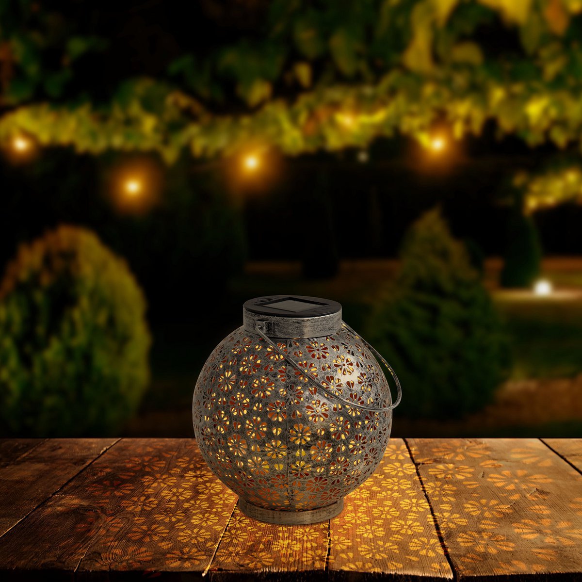 Decoratieve Solar Tuinlamp Ø18 cm – LED Bolvormige Buitenlamp in Zilver – Vlameffect – USB-oplaadbaar – IP44 – Näve