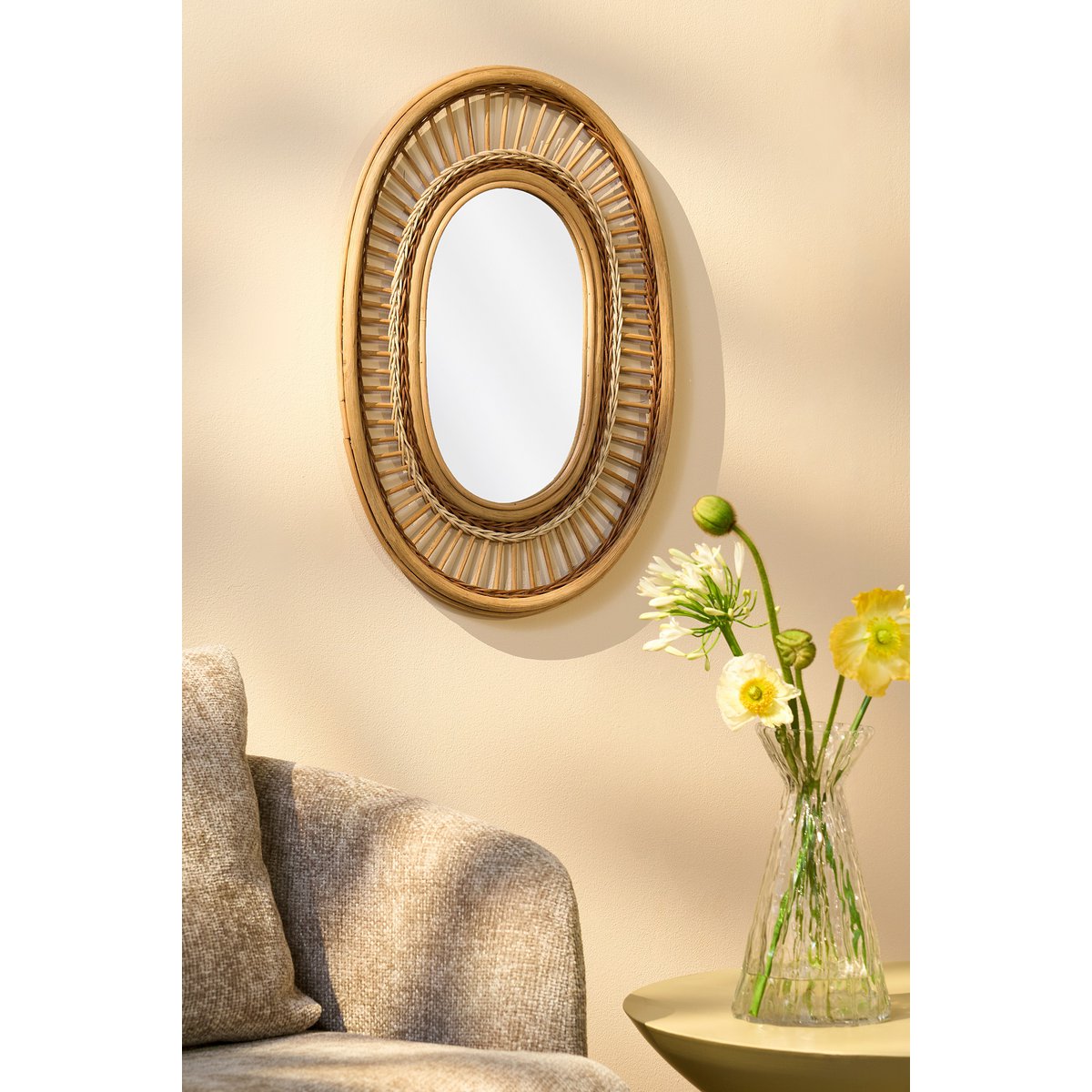 Ovale Wandspiegel Rotan Lichtbruin | Decoratieve Spiegel Boho Stijl | 59x40 cm | Mica Decorations