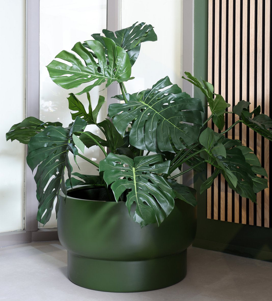 Nyborg groene plantenpot fiberstone – UV- en vorstbestendig – lichtgewicht & handgemaakt – diverse maten Ø54-70 cm