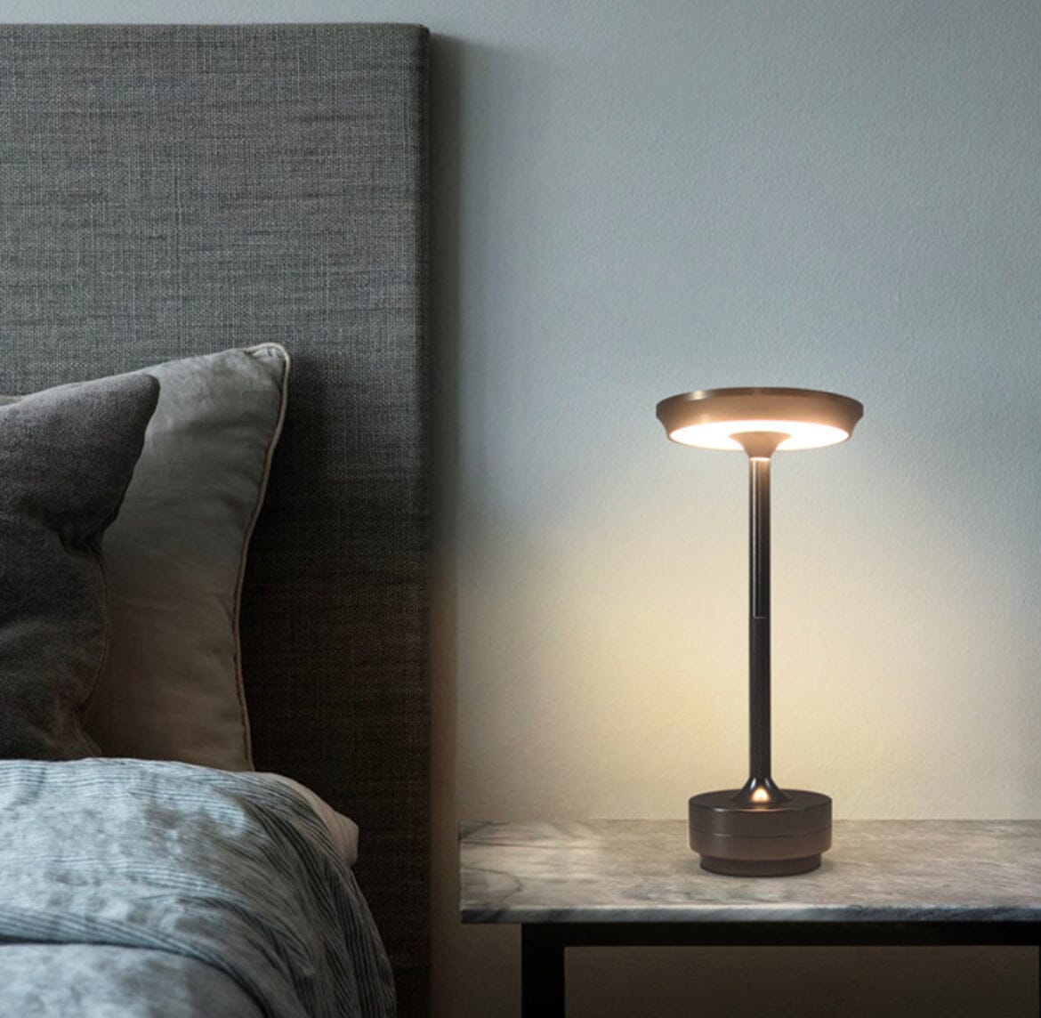 Dimbare Draadloze Tafellamp met Retro Design – IP66 Waterdicht en Oplaadbaar
