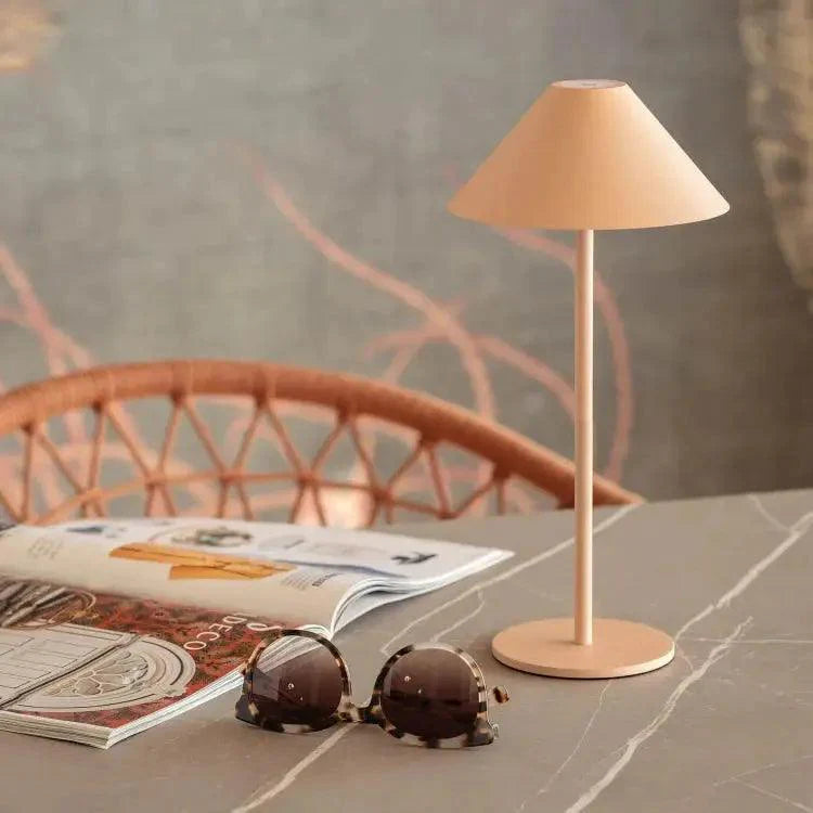 Lampada da tavolo ricaricabile wireless con design minimalista e controllo touch - dimmerabile senza gradazioni, 15x31cm