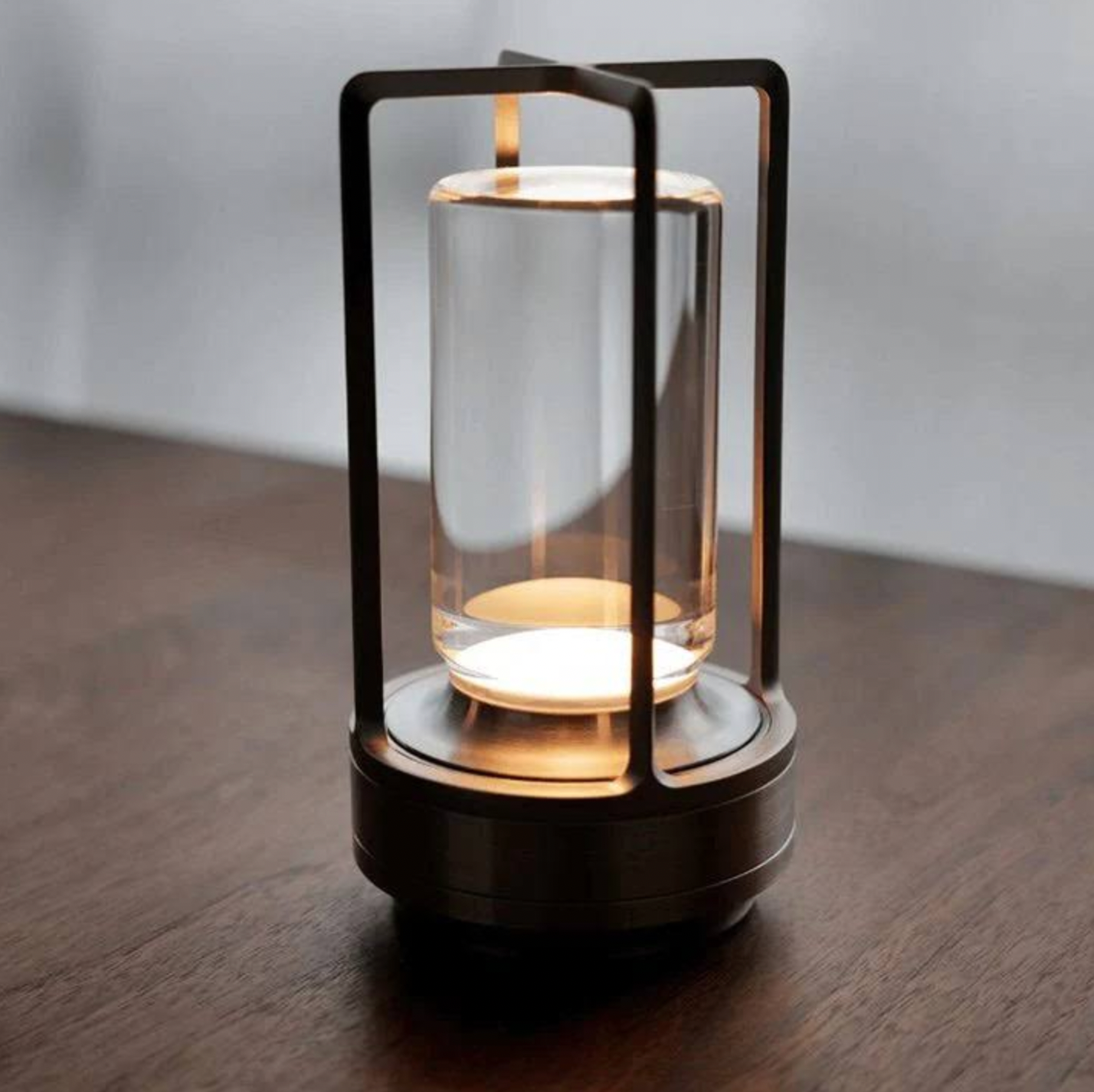 Lampada da tavolo wireless con LED dimmerabile e design impermeabile – lussuosa e portatile