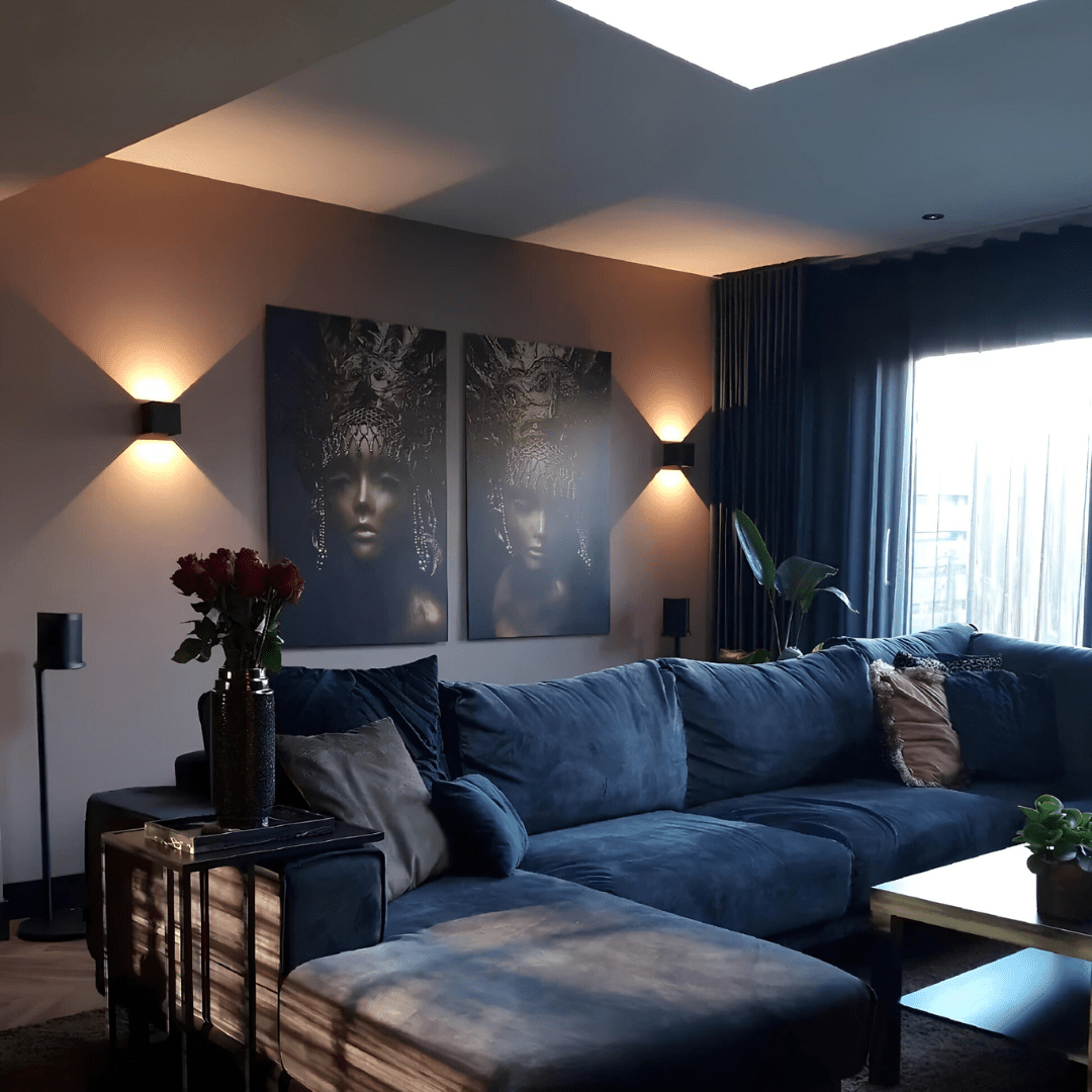 Draadloze Wandlamp met Bewegingssensor en Verstelbare Lichtstraal – Minimalistisch Zwart Design