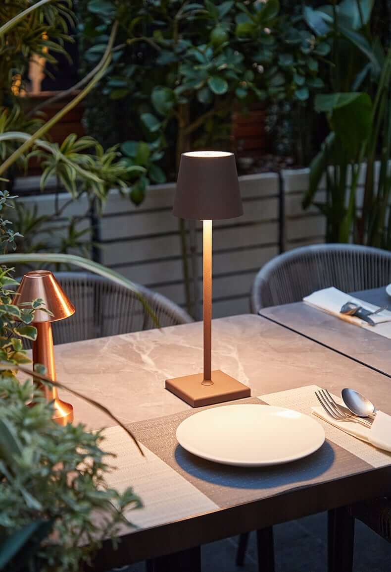 Lampada da tavolo LED portatile con funzione dimmerabile e batteria ricaricabile – ideale per interno ed esterno