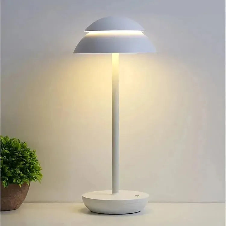 Elegante lampada da tavolo dimmerabile - lampada in alluminio ricaricabile USB con luce calda