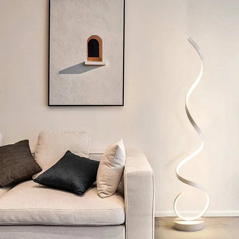 Elegante LED Spirale Vloerlamp van Aluminium – Dimbare Verlichting voor Modern Interieur