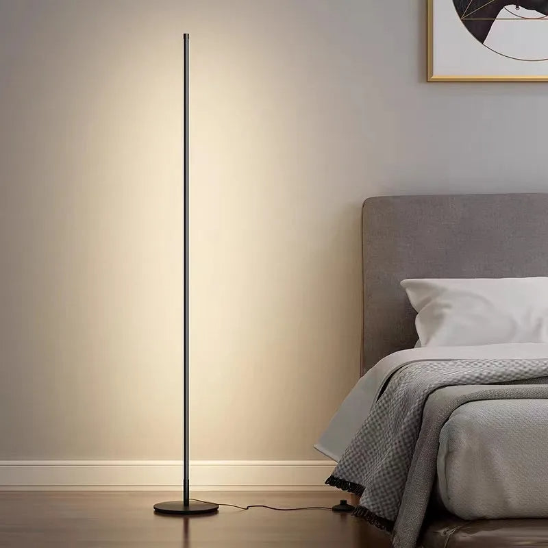 Elegante lampada da terra con illuminazione LED bianco caldo e design minimalista per soggiorno - 140 cm di altezza