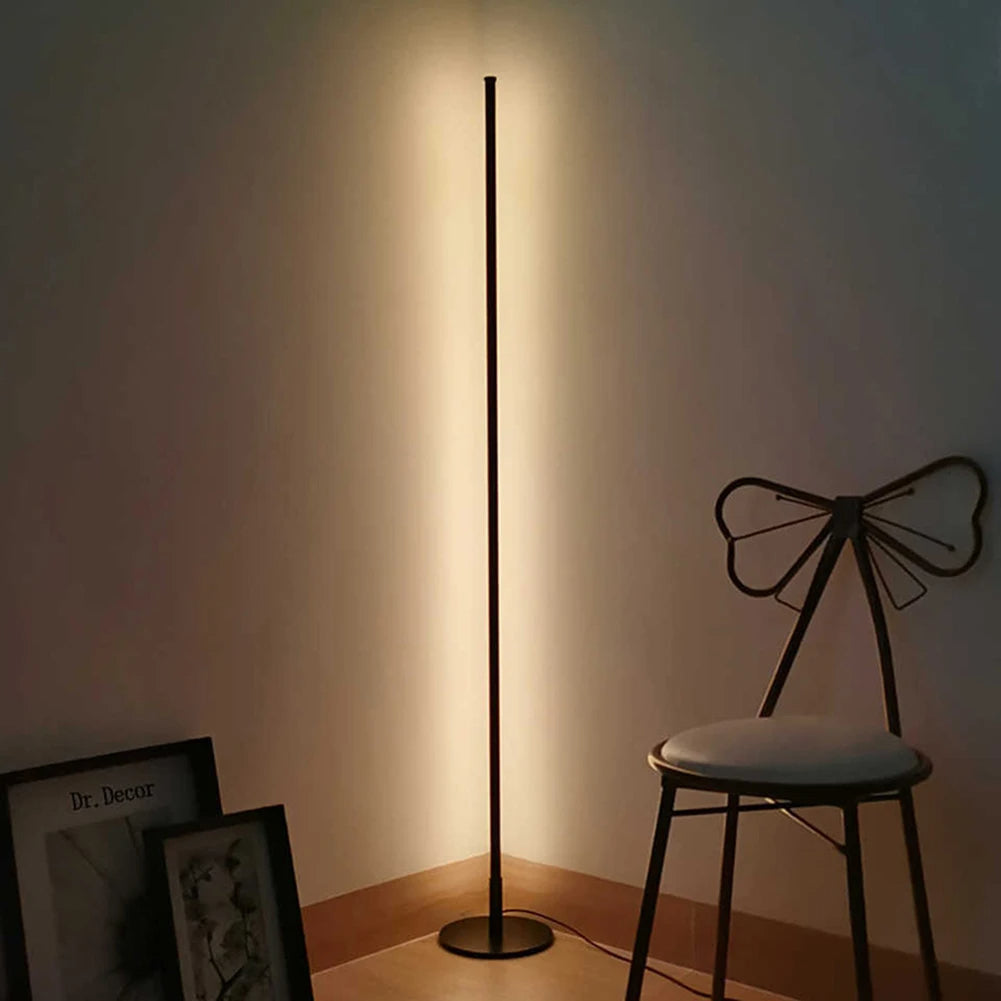 Elegante lampada da terra con illuminazione LED bianco caldo e design minimalista per soggiorno - 140 cm di altezza