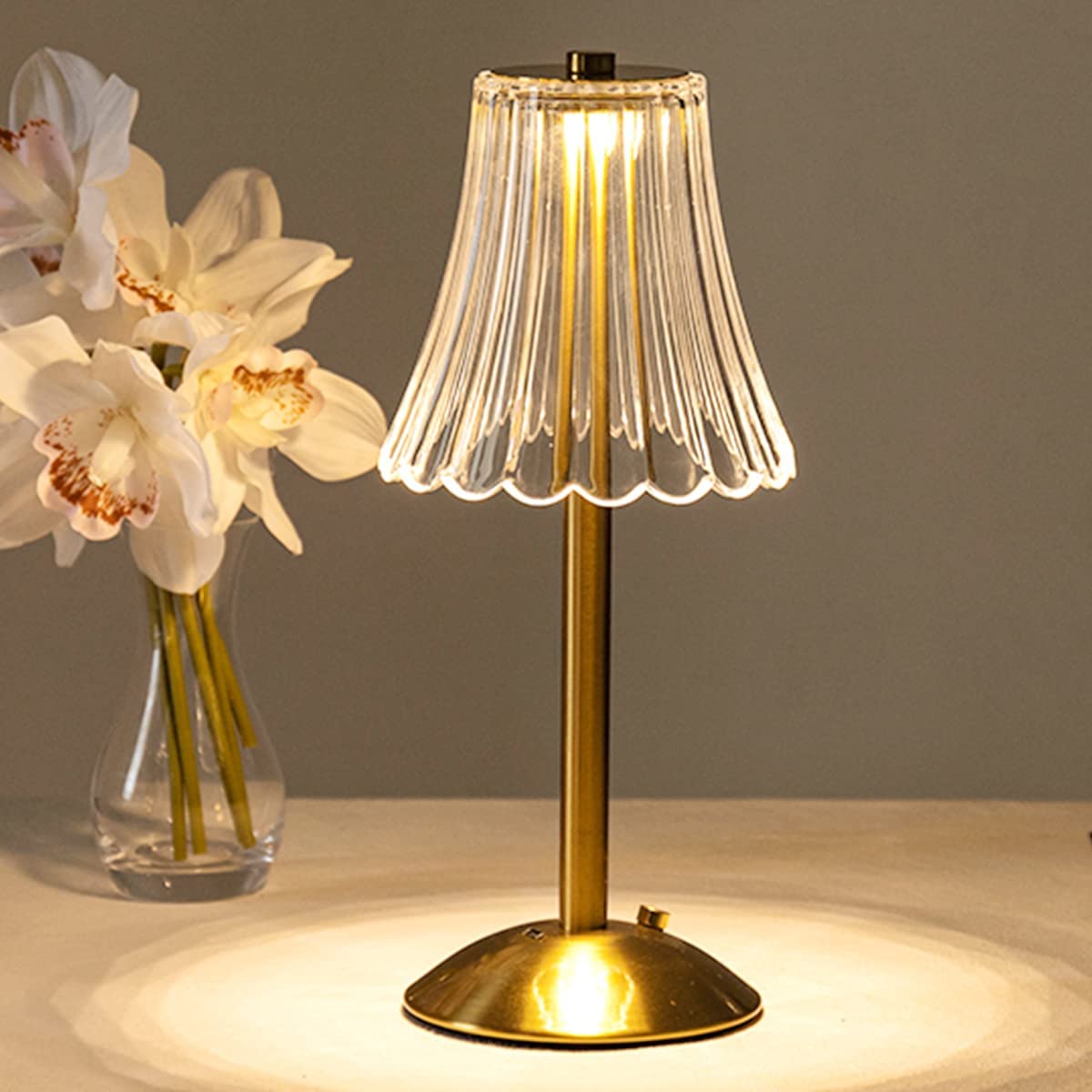 Gouden Draadloze Tafellamp met Oplaadfunctie en Aanraakbediening – Elegante Kristallen Nachtkast Lampje
