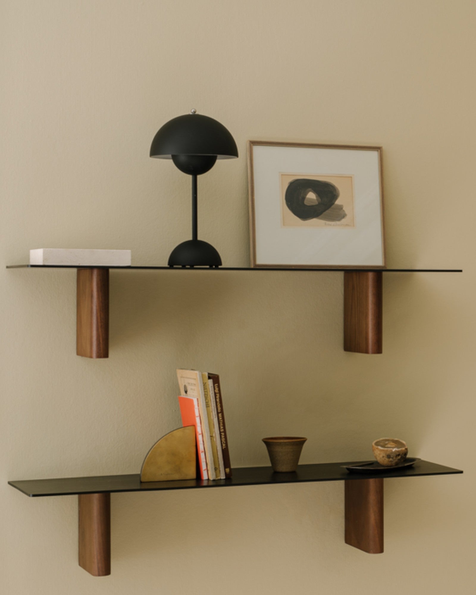 Scandinavische LED-Tafellamp – Dimbaar, Hoogwaardig Metaal, 6-10 W