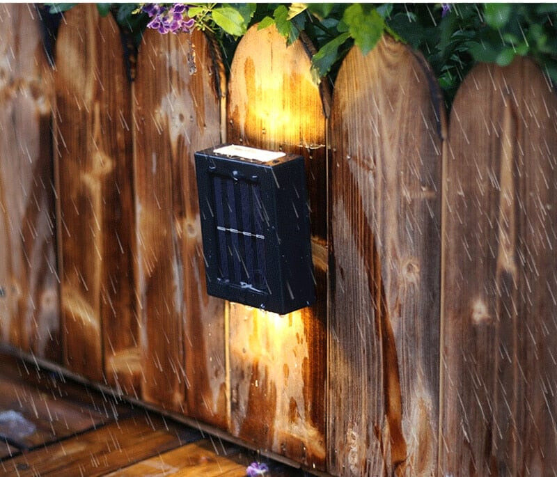 Lampada Solare da Esterno con Sensore Automatico - Lampada da Parete Resistente alle Intemperie per Terrazza e Illuminazione da Giardino
