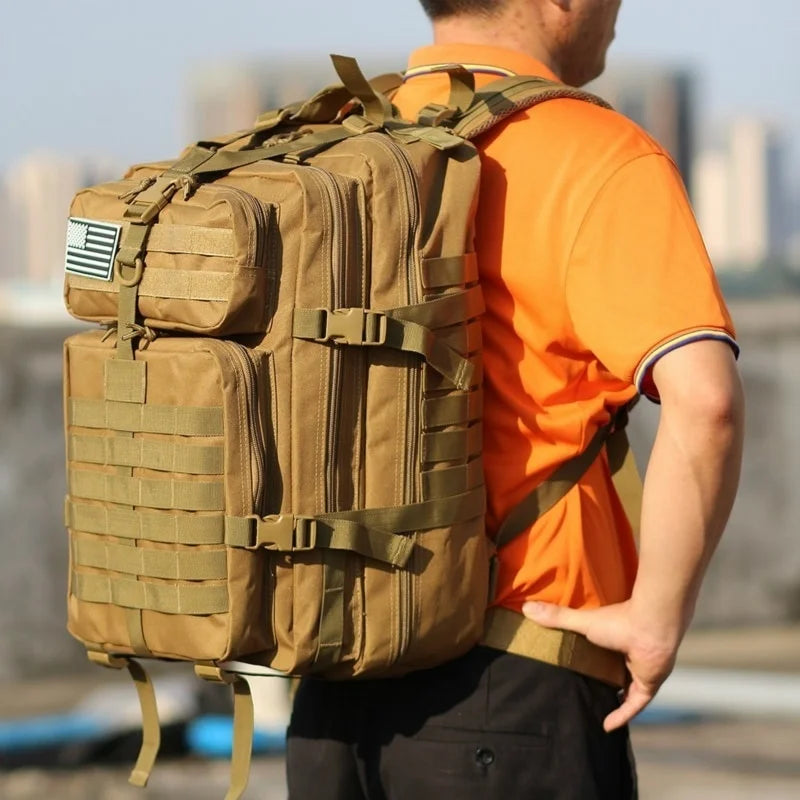 Zaino tattico militare impermeabile 50L – Zaino da esterno con scomparto antifurto e 14 tasche – Nylon verde militare