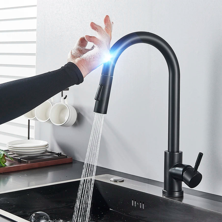 Rubinetto da cucina nero con sensore e maniglia singola – design moderno con doccetta estraibile