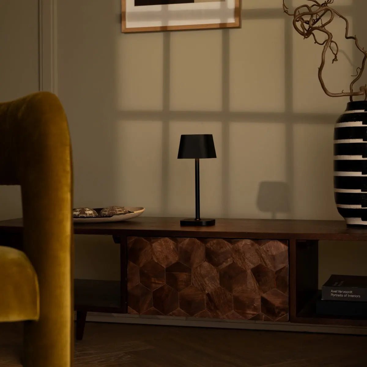 Ava lampada da tavolo ricaricabile nera – wireless, dimmerabile e design elegante | 3 livelli di luce e 120 ore di autonomia della batteria