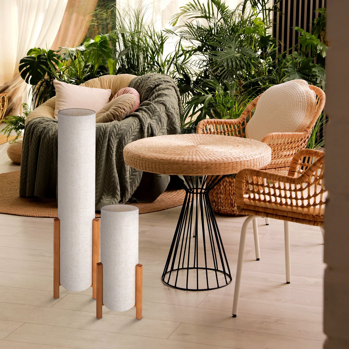 Lampada da tavolo Matilda | Design classico | Legno e tessuto | Attacco E27 | Aspetto naturale | 110 cm di altezza