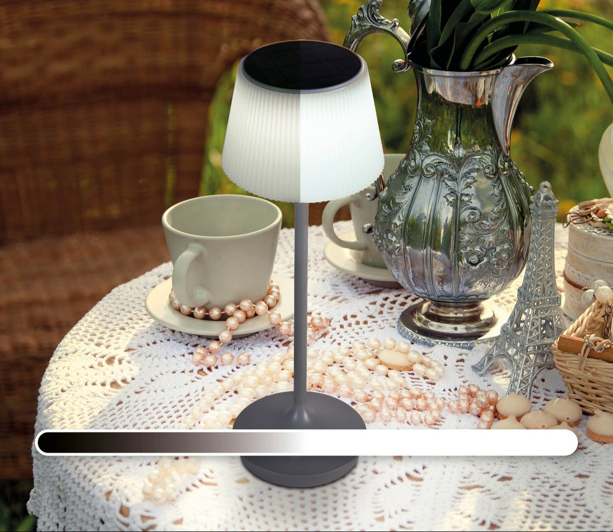 LED tafellamp Emmi – Dimbare buitenlamp op batterij – Modern design – IP44 – 6700K – voor balkon, tuin, woonkamer