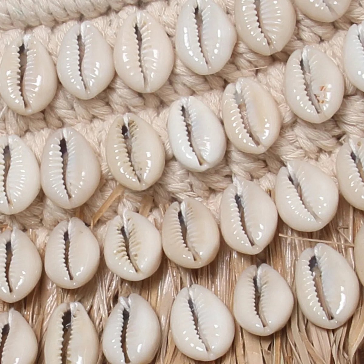 Raffia Kauri spiegel | Ronde bohemien wandspiegel met schelpen | Handgemaakt muurdecoratie Ø75 cm