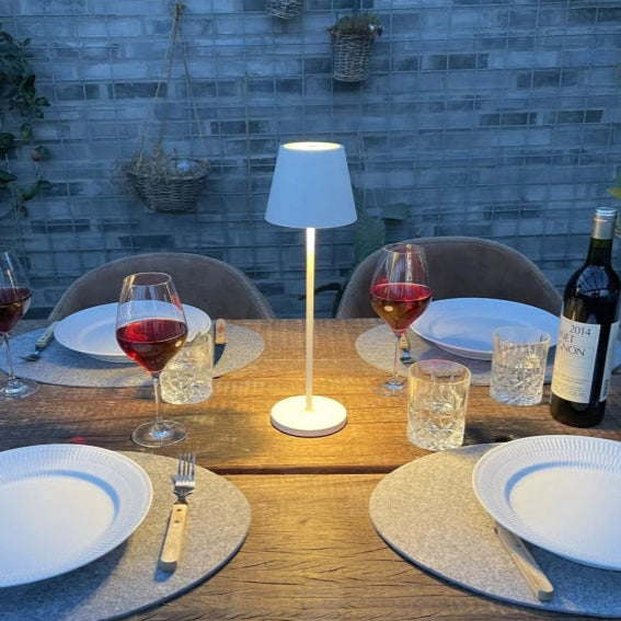 Lampada da tavolo LED portatile con funzione dimmerabile e batteria ricaricabile – ideale per interno ed esterno